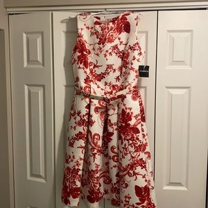 Liz Claiborne gorgeous swing dress fit and flare